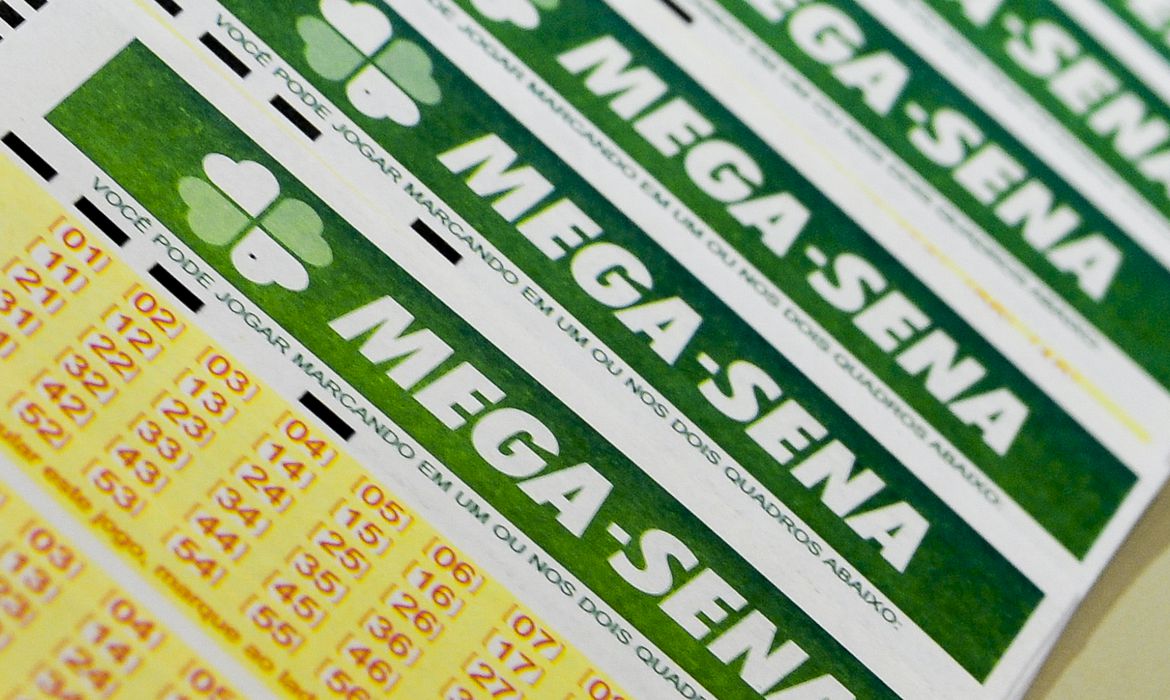 MEGA-SENA 2612: Loteria pode pagar R$ 50 MILHÕES hoje (19)