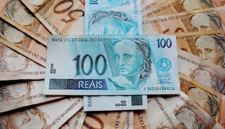 Mega-Sena pode pagar mais de R$ 100 milhões hoje (1º)