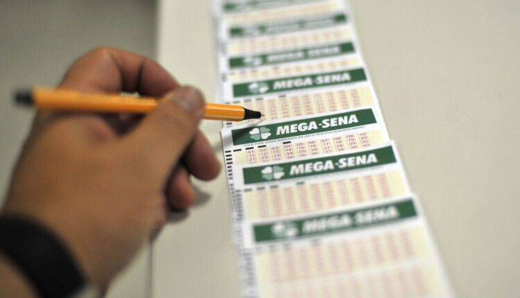 Mega-Sena pode pagar R$ 3 milhões neste sábado (2)